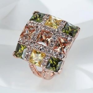 🆕 Rhinestone Cocktail Statement Ring